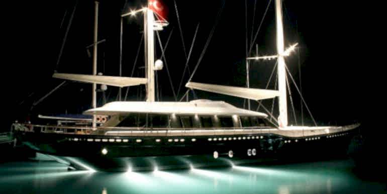 Bodrum-kiralik-mega-yat-gulet-21
