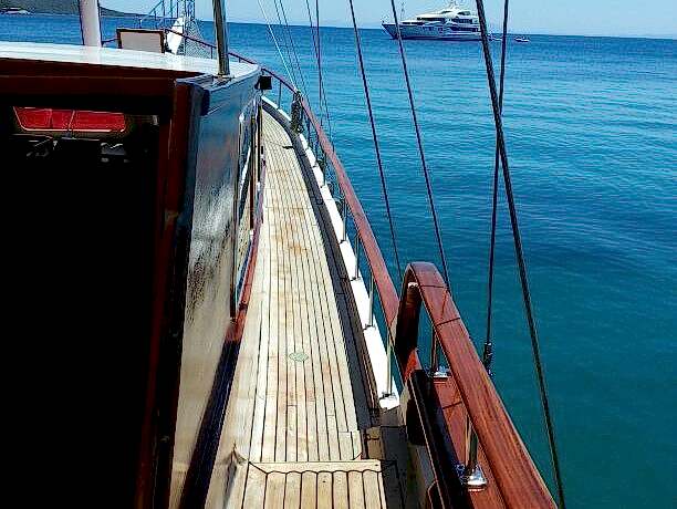 bodrum-mavi-yolculuk-tekne-kiralama-3