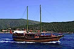 mavi-tur-kiralik-yat-10