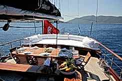 mavi-yolculuk-kiralik-tekne-19