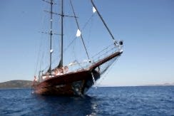 mavi-yolculuk-kiralik-tekne-4