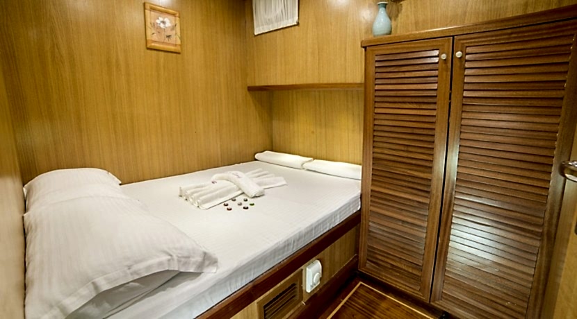 Ucuz Kiralık Tekne Marmaris 11